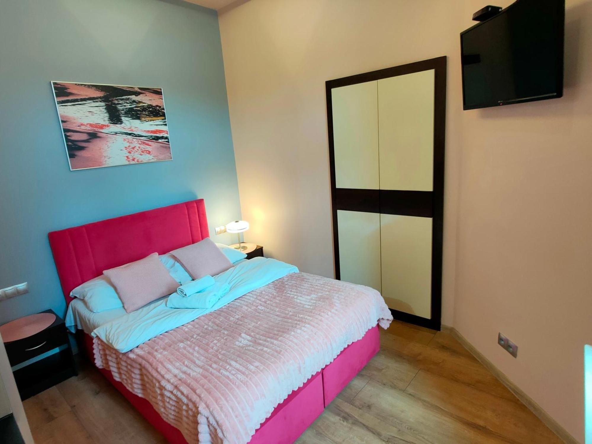 Mirror Pink Studio Apartment Krakau Exterior foto