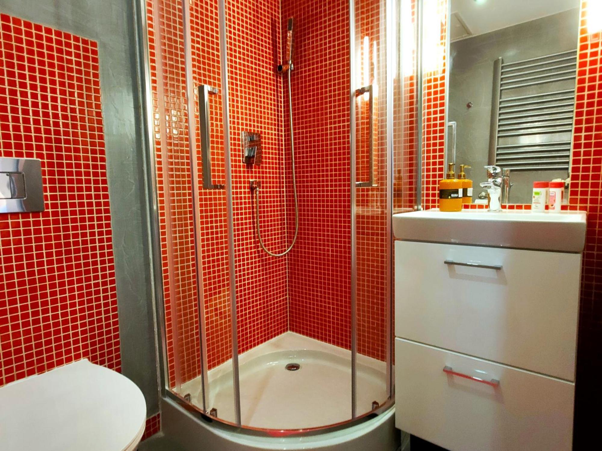 Mirror Pink Studio Apartment Krakau Exterior foto